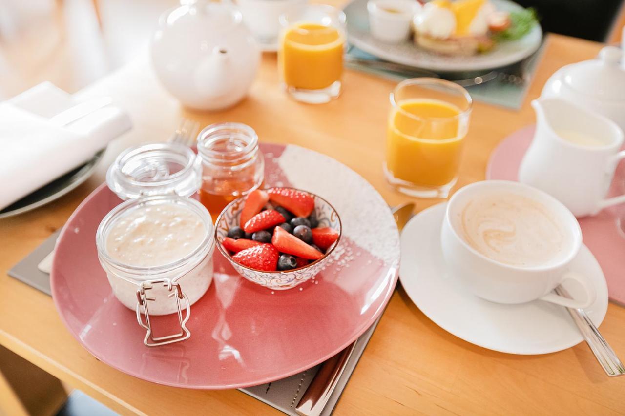 Caravogue House Hotel Trim Ngoại thất bức ảnh