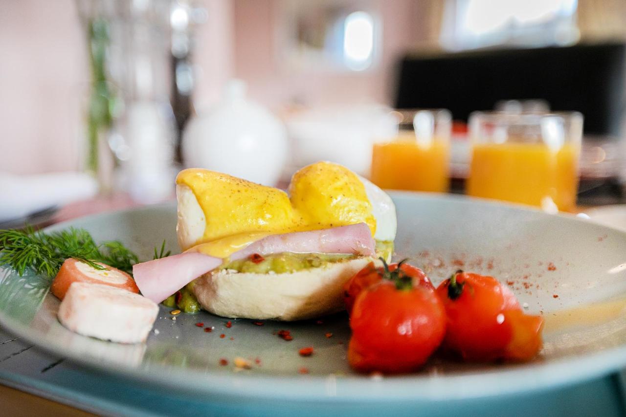 Caravogue House Hotel Trim Ngoại thất bức ảnh